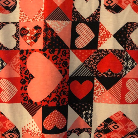 Valentine’s Day Lularoe Gigi - Picture 2 of 3